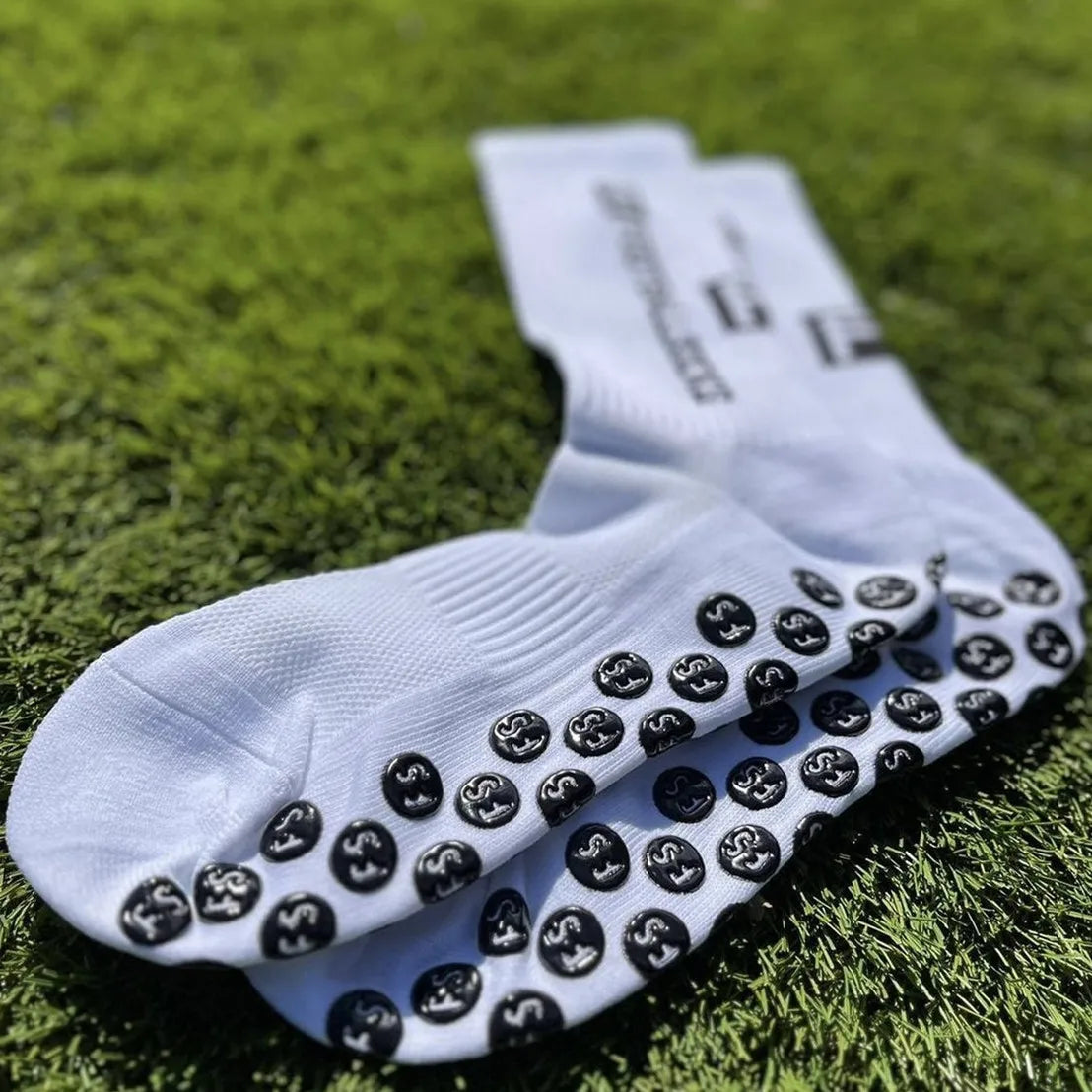 2023 Anti-slip Soccer Wholesale Men Custom Design Terry Sole Football Athletic Custom Socks With Grip