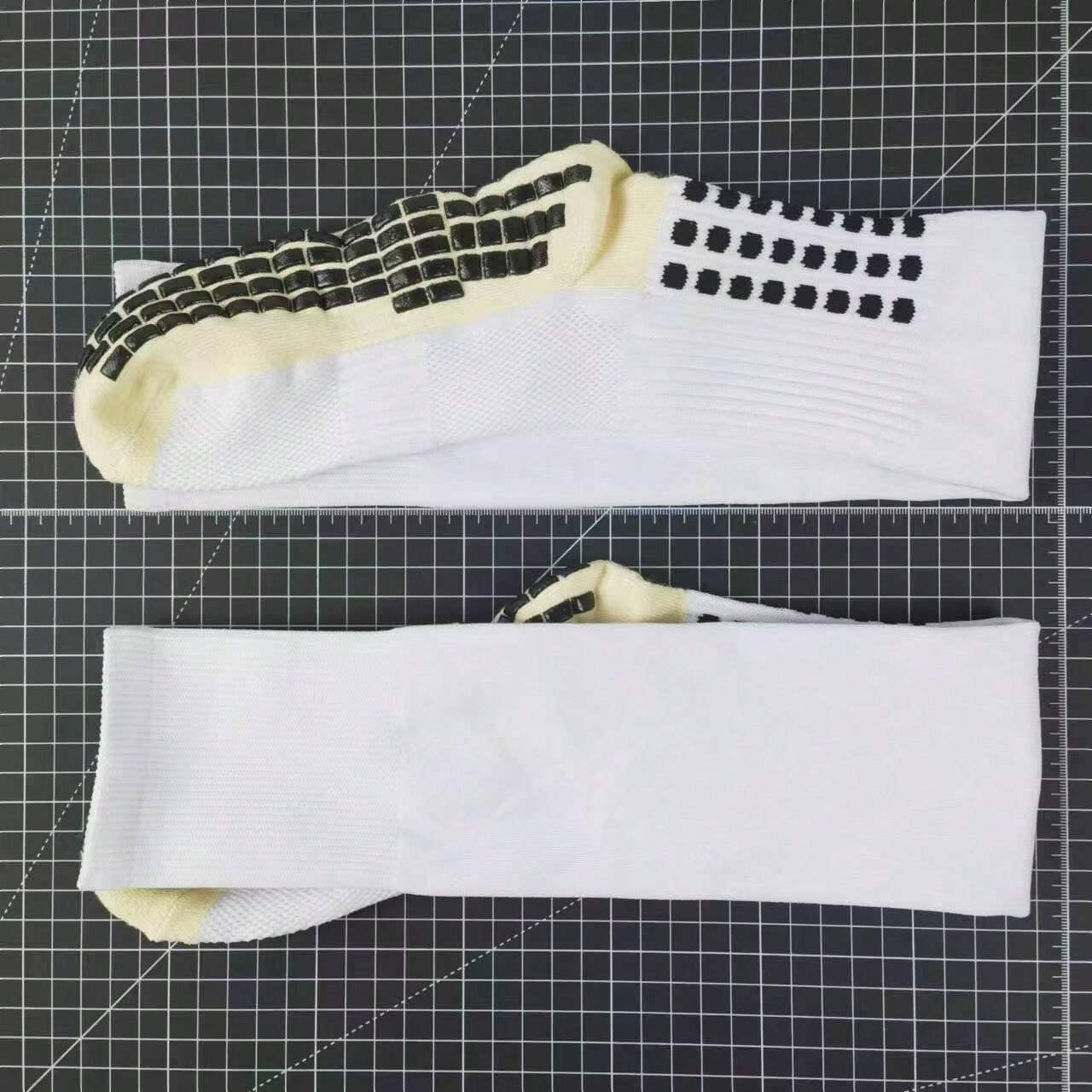 Breathable Football Shin Guards Leg Guards Soccer Compression Socks