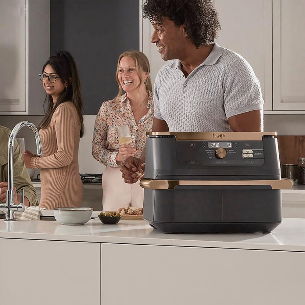 Air fryer baking tray